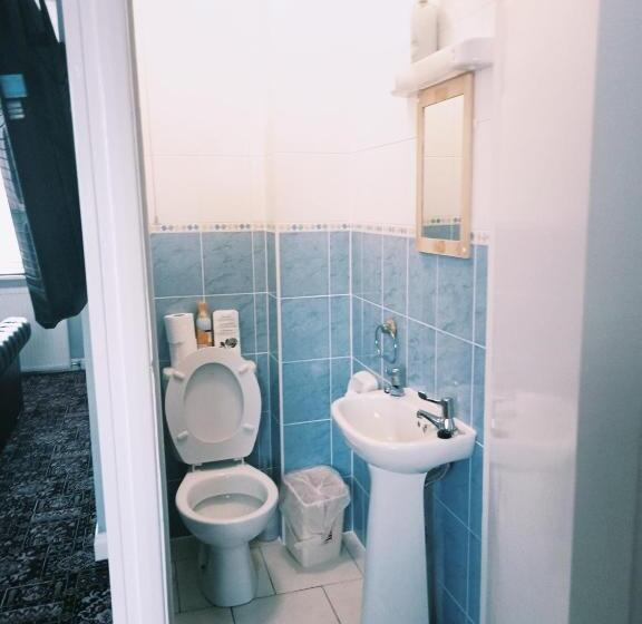 Отель The Gordon