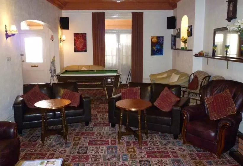 Отель The Melrose