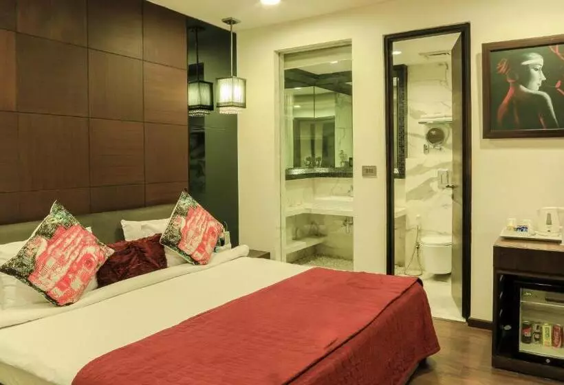 هتل The Nanee Suites