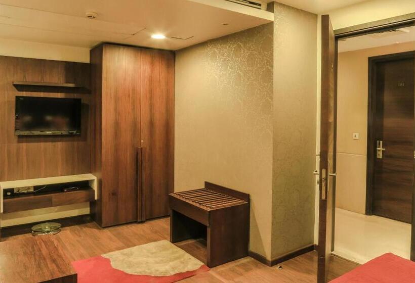 בית מלון כפרי The Nanee Suites