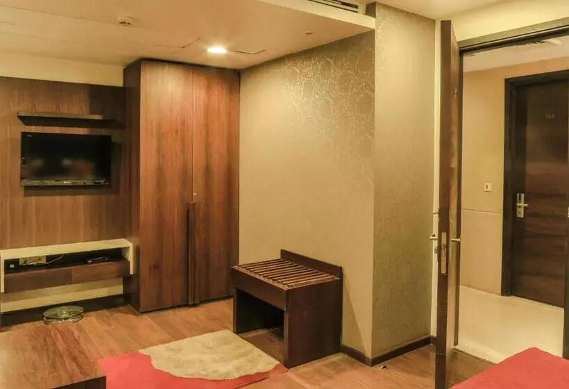 هتل The Nanee Suites