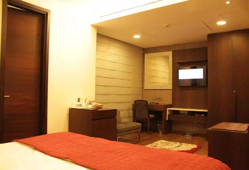 هتل The Nanee Suites