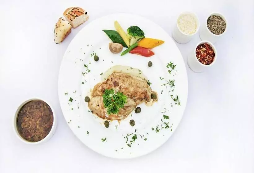 هتل The Nanee Suites