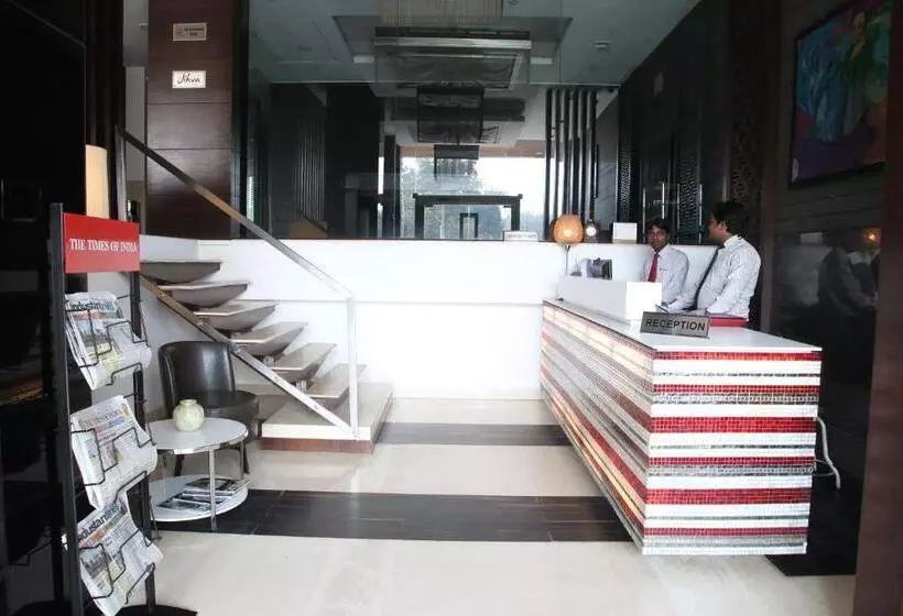 هتل The Nanee Suites