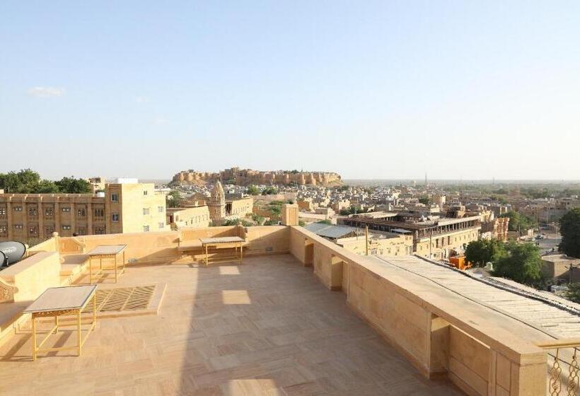 فندق The Silk Route