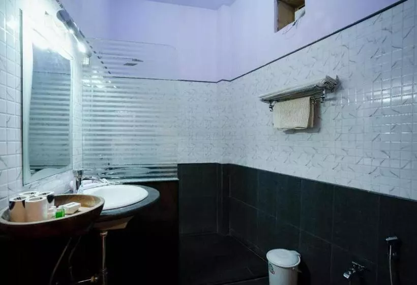 Hotel The Silk Route