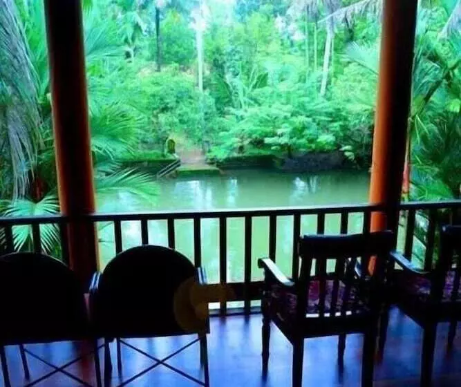 호텔 Backwater Retreat   Honeymoon House