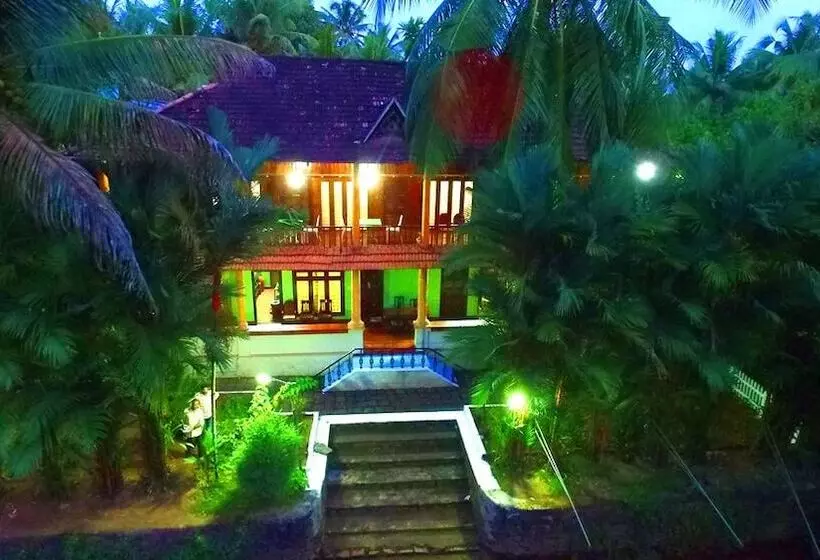 호텔 Backwater Retreat   Honeymoon House