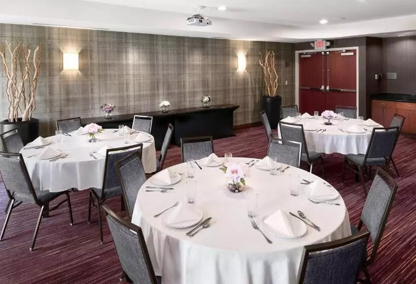 Отель Courtyard Bethlehem Lehigh Valley/i78