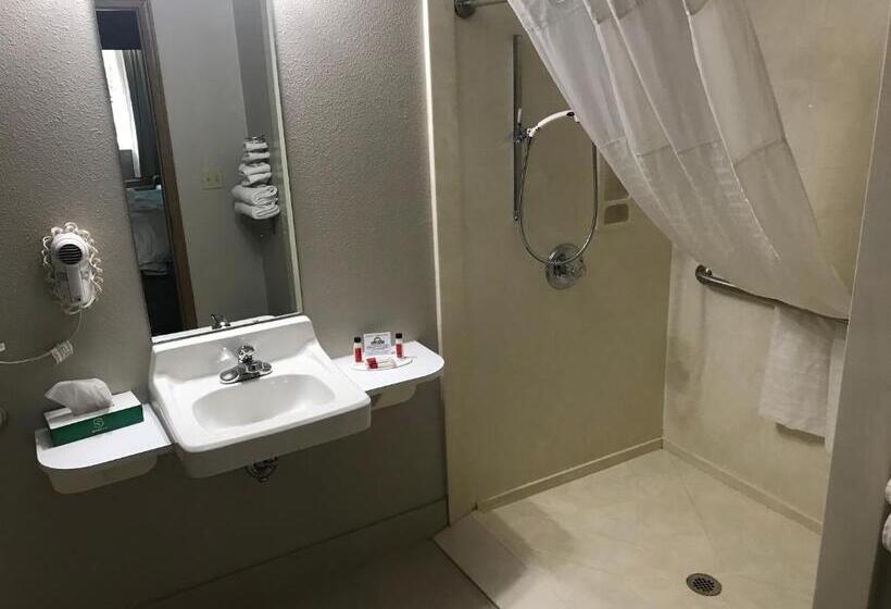 酒店 Days Inn By Wyndham Grove