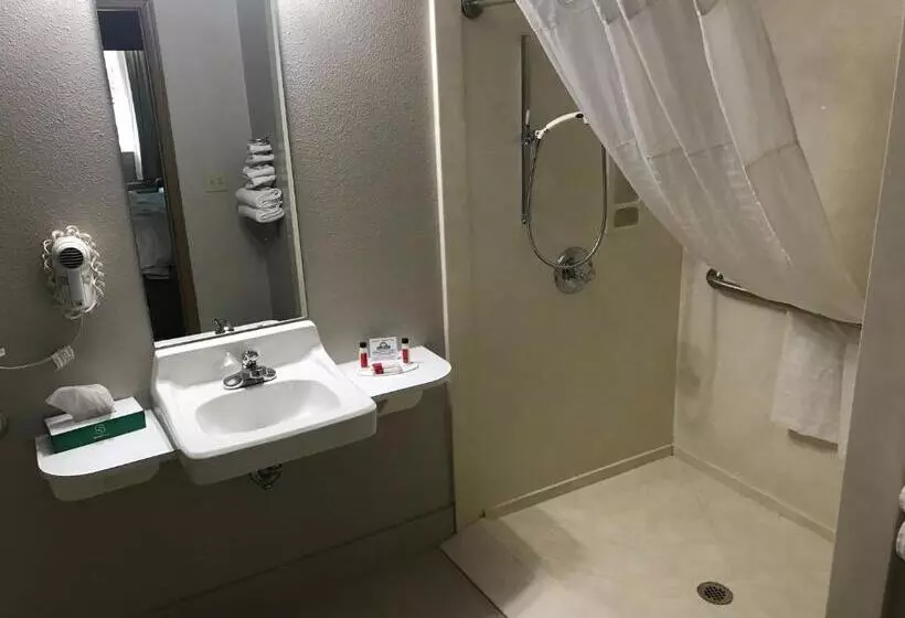 Hotel Days Inn By Wyndham Grove