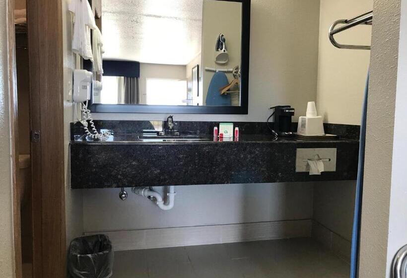 酒店 Days Inn By Wyndham Grove