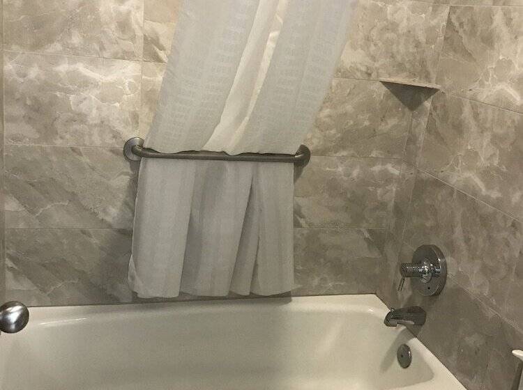 酒店 Days Inn By Wyndham Grove