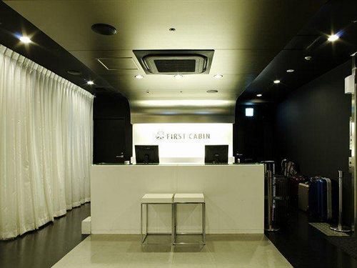Капсульный Oтель First Cabin Kyoto Karasuma Caters To Women