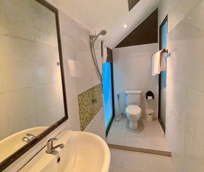 בית מלון כפרי Palm Resort Krabi