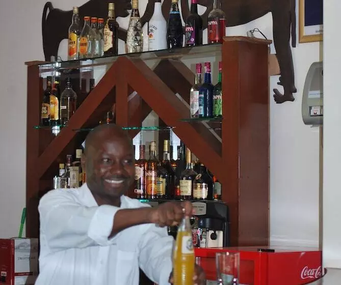 هتل Arusha Planet Lodge