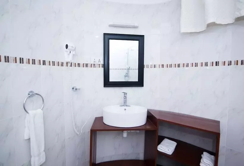 هتل Arusha Planet Lodge