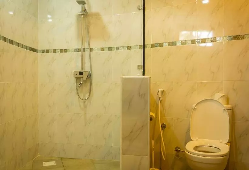 هتل Arusha Planet Lodge