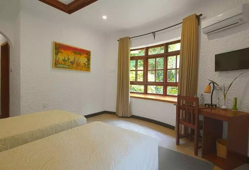 هتل Arusha Planet Lodge