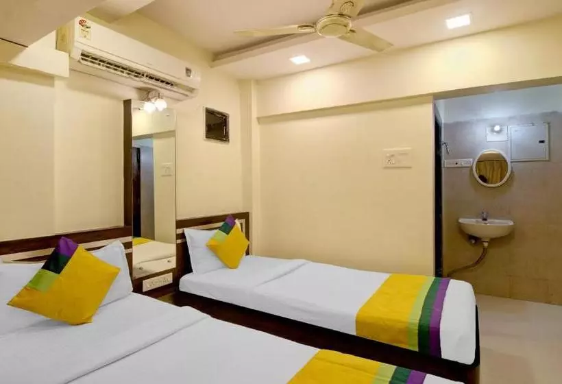 Hotelli Treebo Trip Daisy Residency