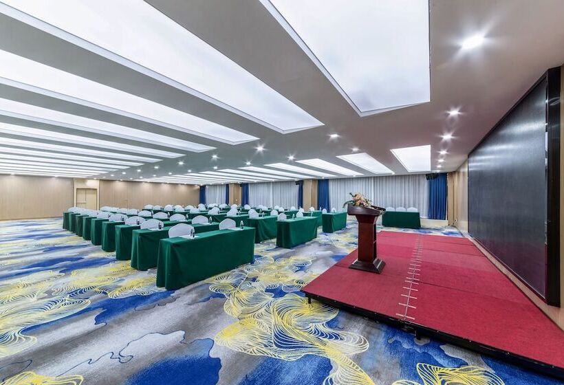 Hotell Golden Tulip Wuhan Wangjiawan