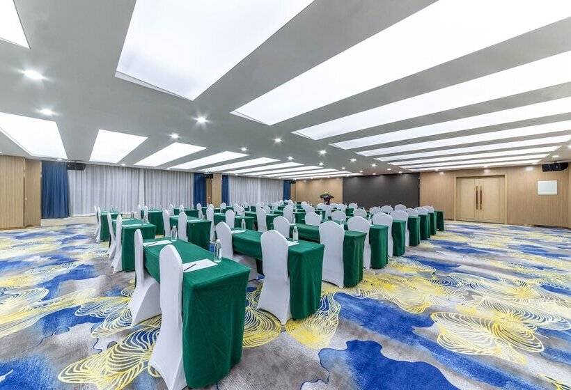 Hotell Golden Tulip Wuhan Wangjiawan