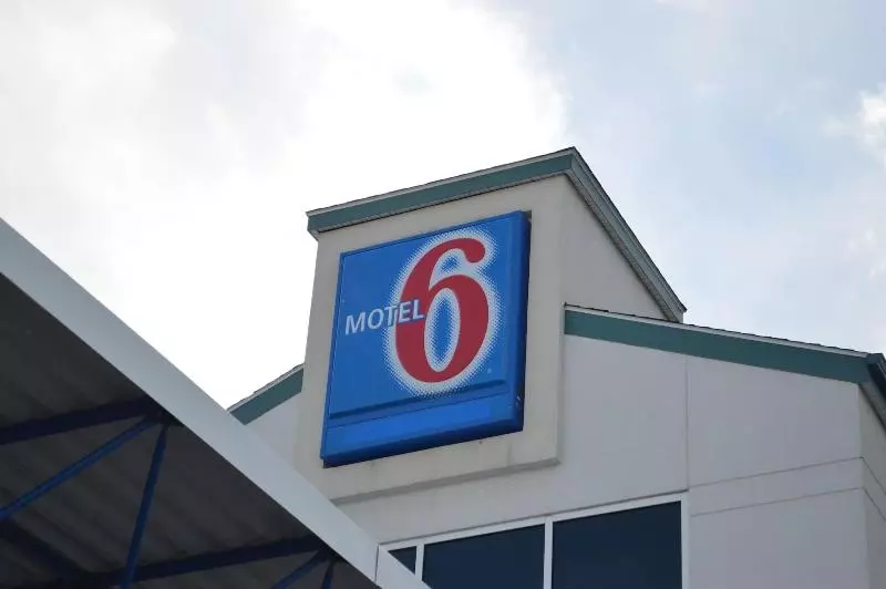 Motel 6 Anchorage, Ak Midtown