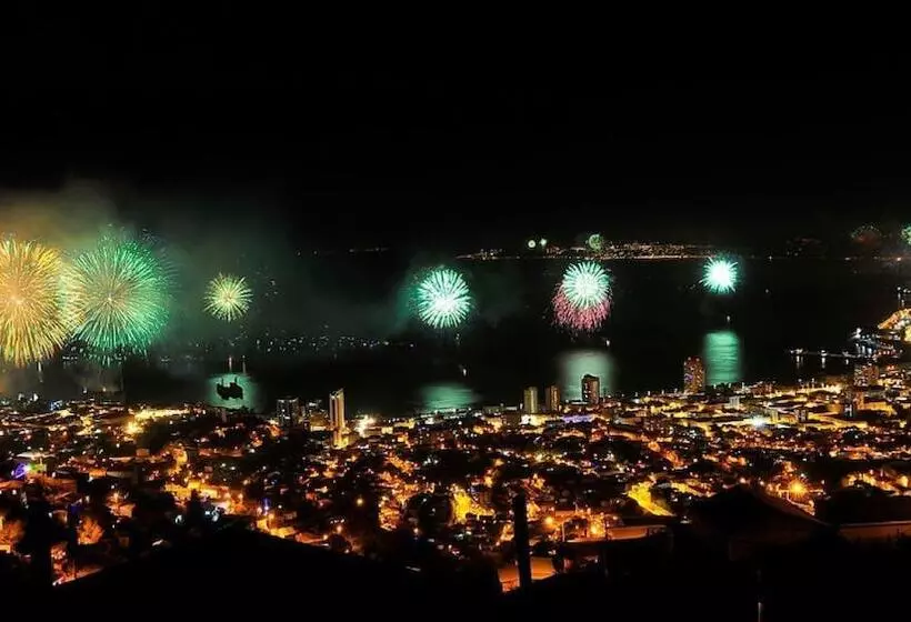 Rc Decoart Hotel Boutique