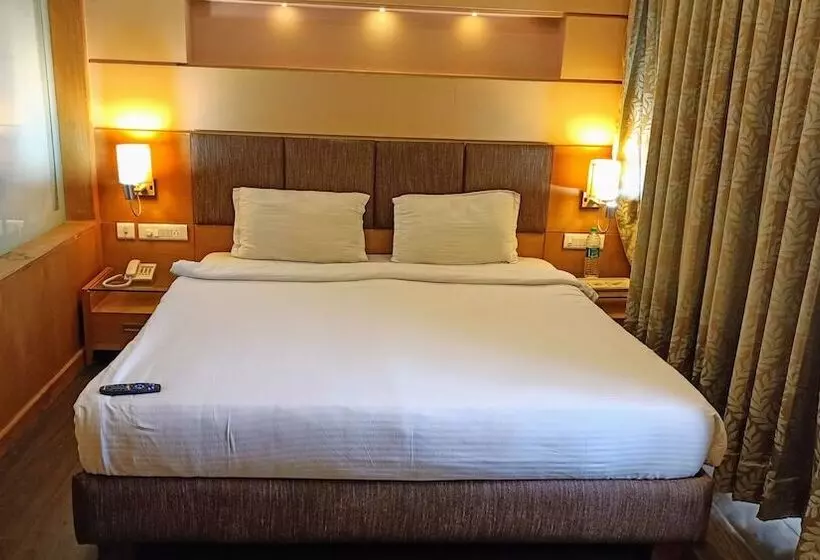 酒店 Cambay Sapphire Neemrana