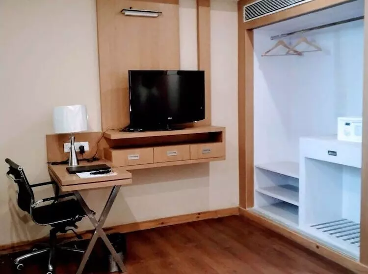 酒店 Cambay Sapphire Neemrana