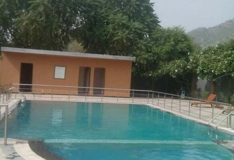 ホテル Cambay Sapphire Neemrana