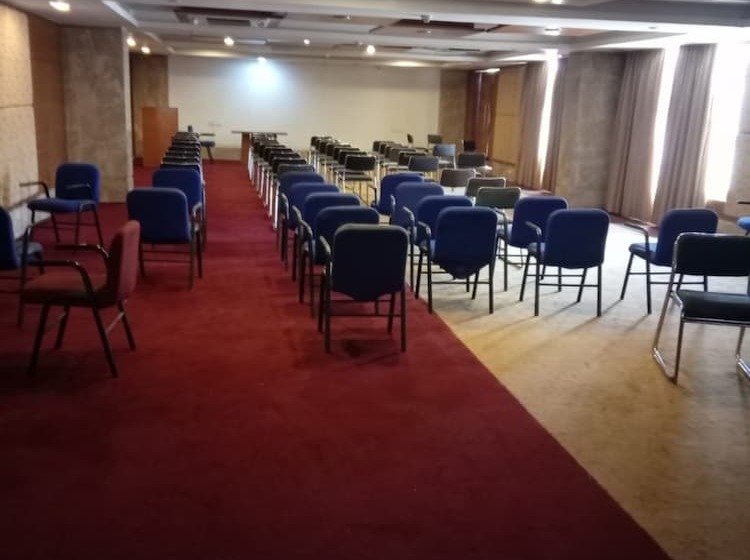 ホテル Cambay Sapphire Neemrana