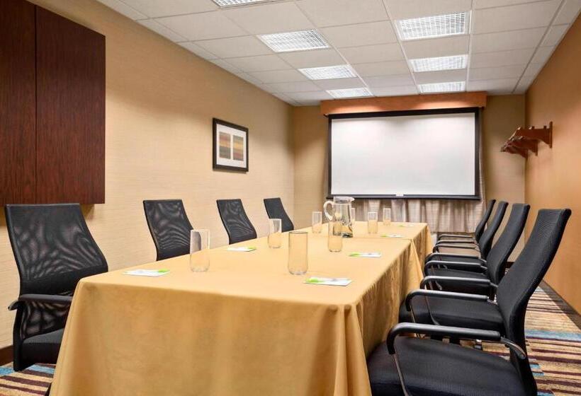 فندق Fairfield Inn & Suites Minneapolisst. Paul Airport