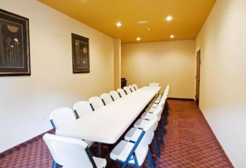 Отель Garden Inn