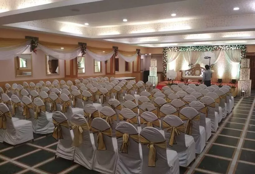 Grand Continental Hotel