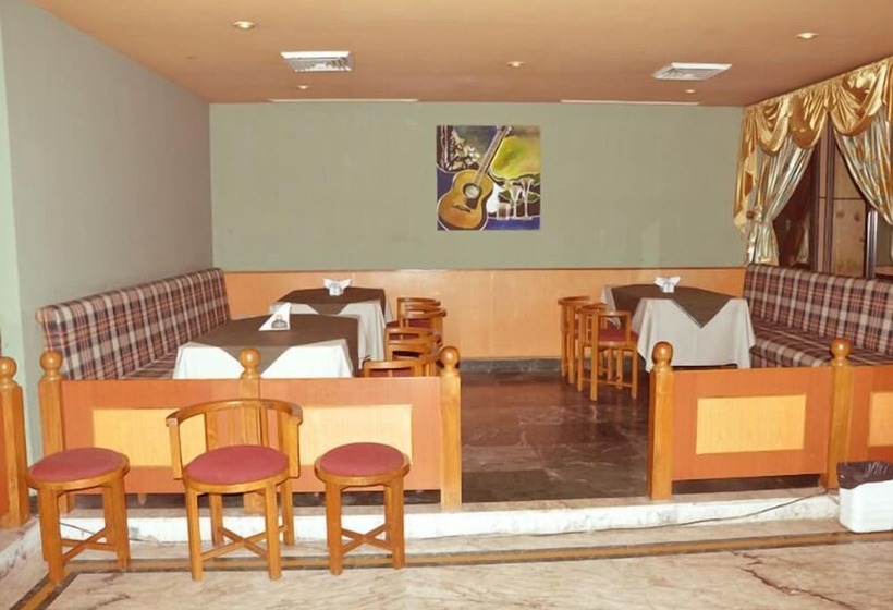 Grand Continental Hotel 