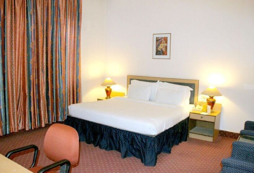 Grand Continental Hotel 