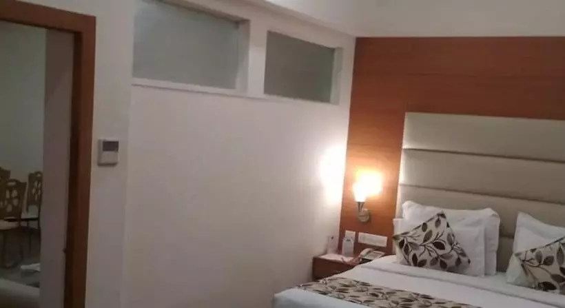 Grand Continental Hotel