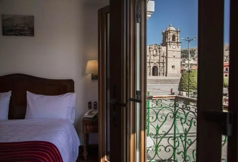 Отель Hacienda Plaza De Armas