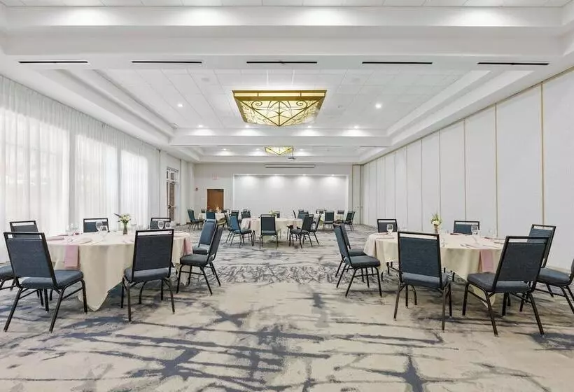 호텔 Hilton Garden Inn Auburn