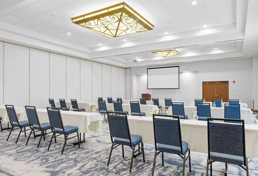 ホテル Hilton Garden Inn Auburn