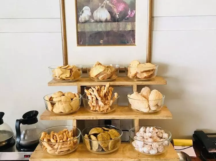 酒店 Hometel Chandigarh