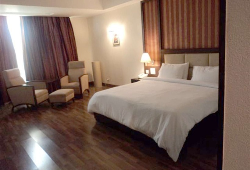 Hotel Legend Sarovar Portico