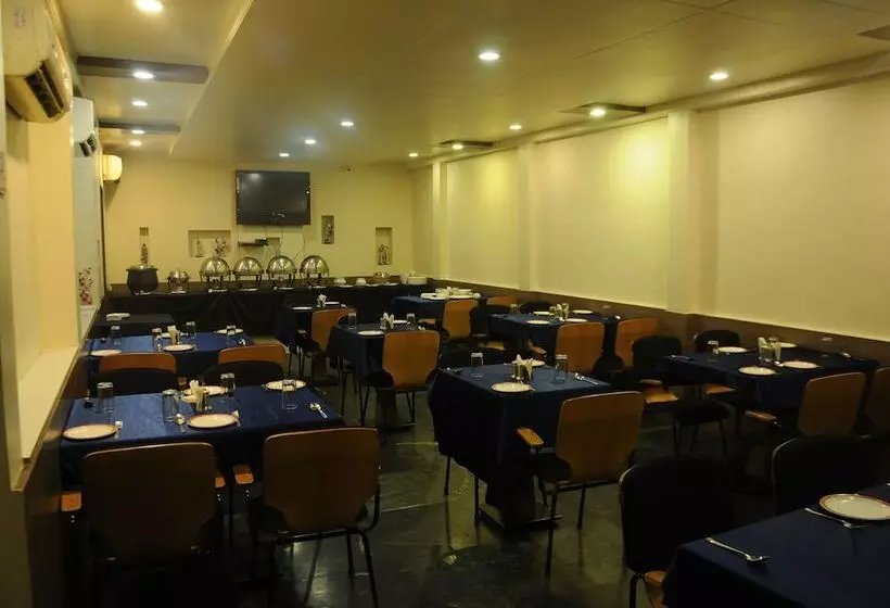 هتل Madhav International Pune Railway Station