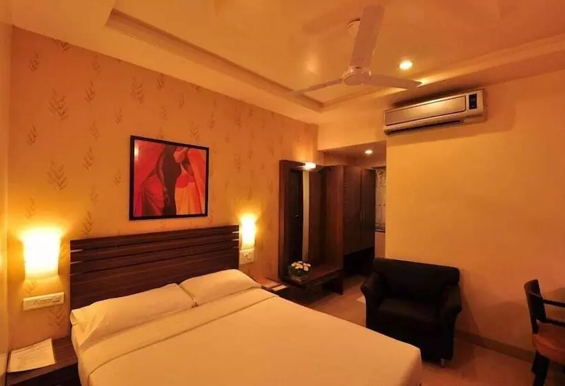 هتل Madhav International Pune Railway Station