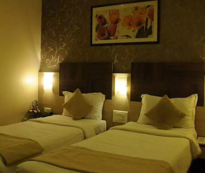 هتل Madhav International Pune Railway Station