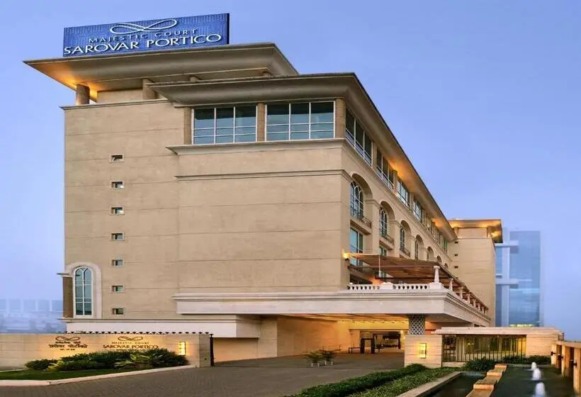 ホテル Majestic Court Sarovar Portico Navi Mumbai