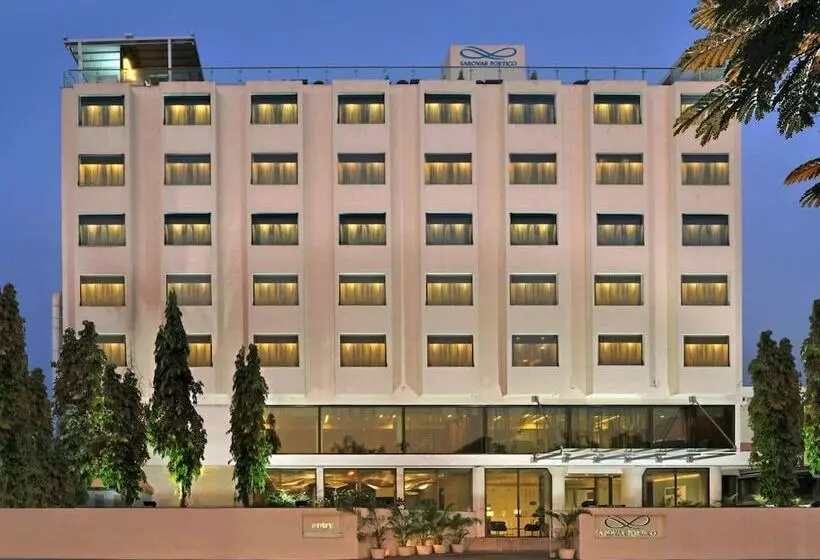 호텔 Marasa Sarovar Portico  Rajkot