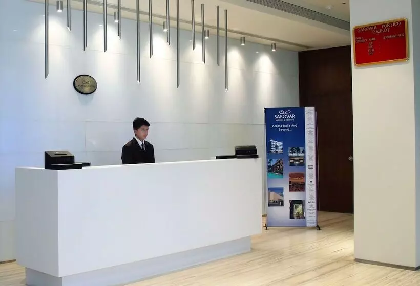 호텔 Marasa Sarovar Portico  Rajkot