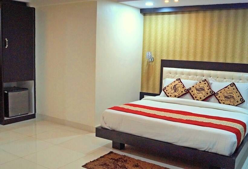 בית מלון כפרי Rnb Bhopal